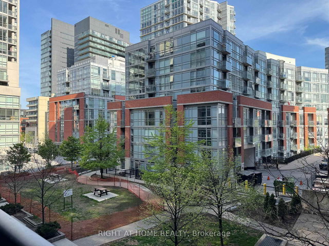 317 - 68 Abell Street