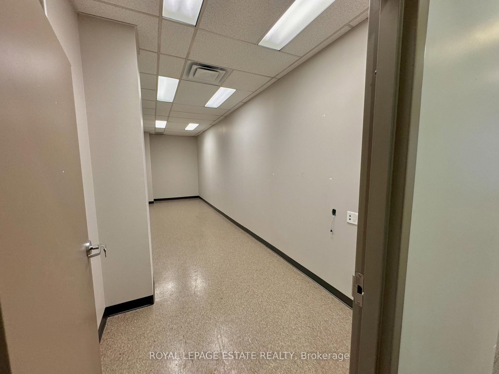 124 Merton Street, Unit 203 - Photo 11