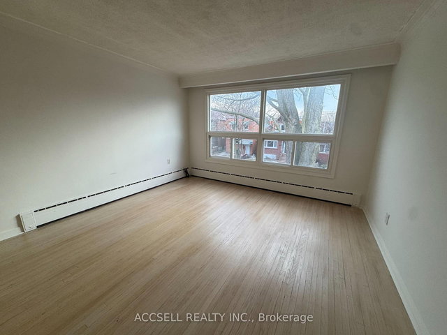 Upper - 99 Kenwood Avenue