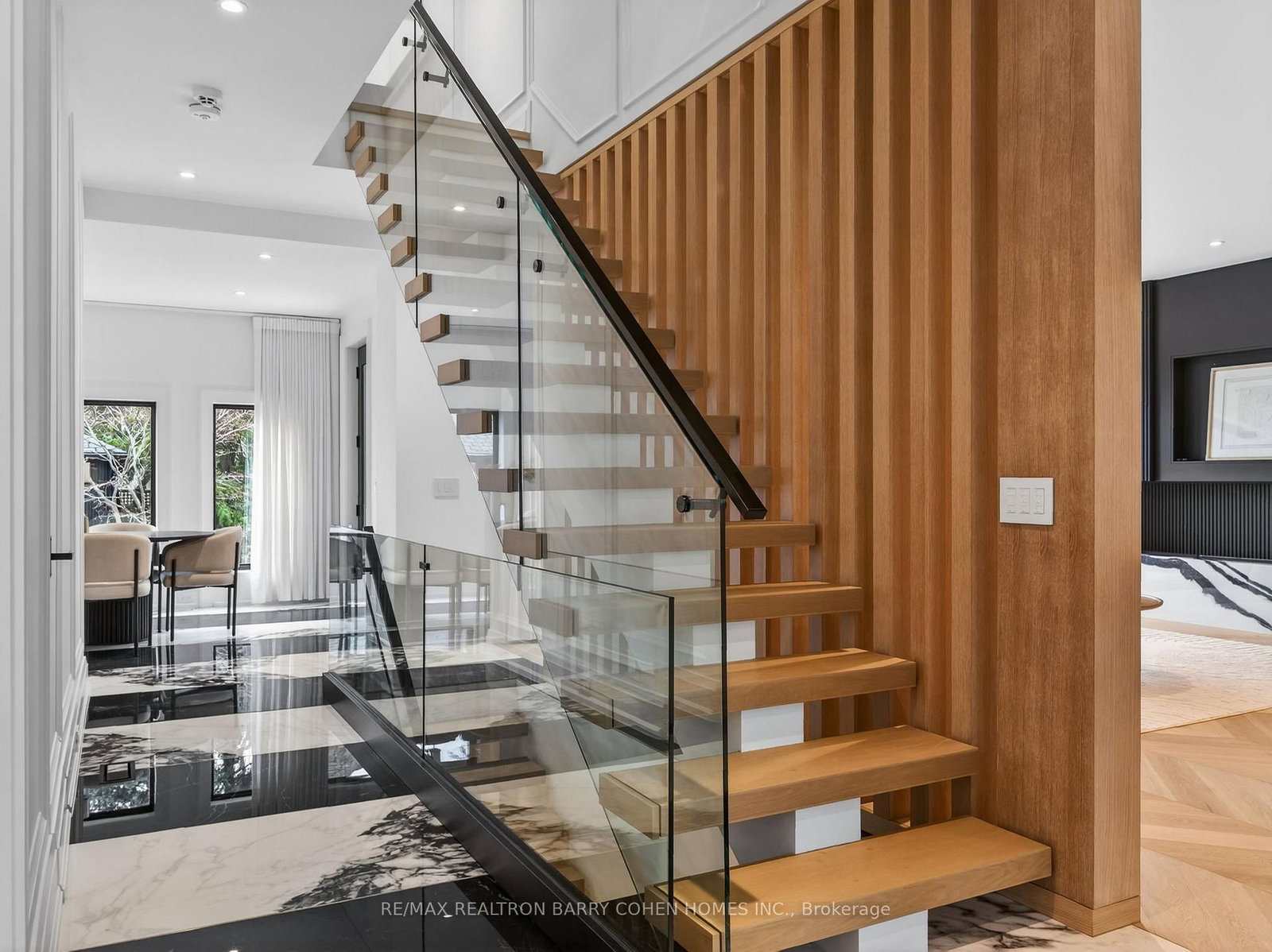 Detached House for sale at 62 Maple Avenue, Toronto, Ontario, M4W 2T7 - Rosedale-Moore Park - MLS: C12936978