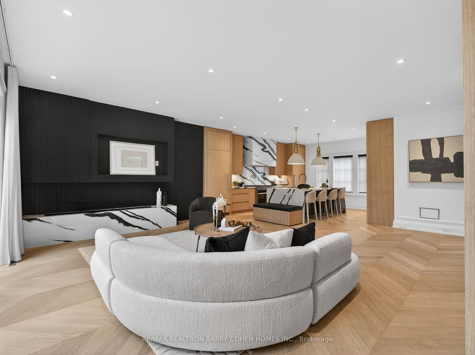 Detached House for sale at 62 Maple Avenue, Toronto, Ontario, M4W 2T7 - Rosedale-Moore Park - MLS: C12936978