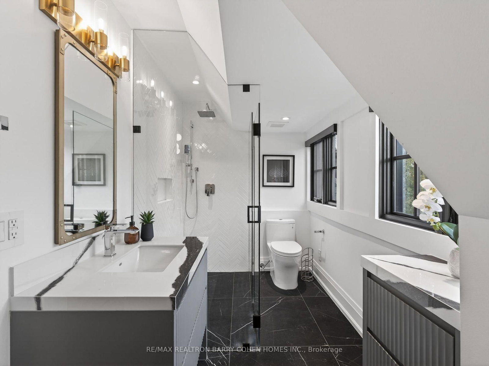 Detached House for sale at 62 Maple Avenue, Toronto, Ontario, M4W 2T7 - Rosedale-Moore Park - MLS: C12936978