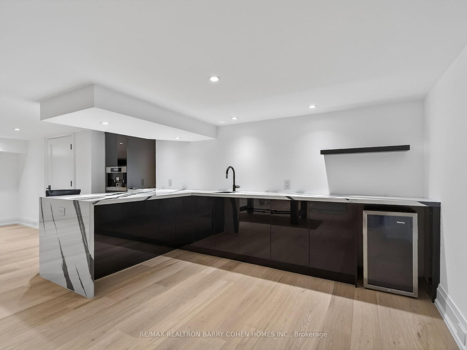 Detached House for sale at 62 Maple Avenue, Toronto, Ontario, M4W 2T7 - Rosedale-Moore Park - MLS: C12936978