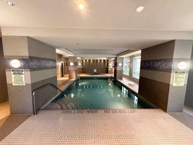 511 - 761 Bay Street