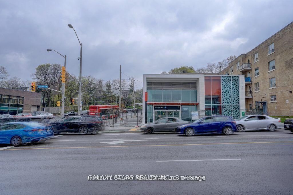 Condo for sale at 307-2020 Bathurst Street, Toronto, Ontario, L5P 0A6 - Humewood-Cedarvale - MLS: C12937236