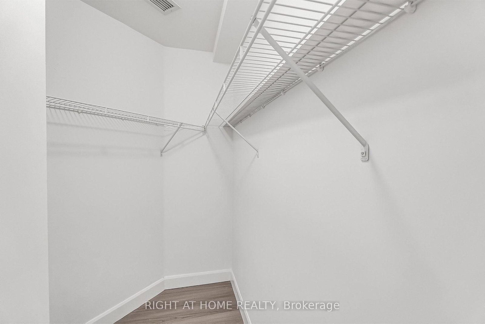 Condo for sale at 3202-8 York Street, Toronto, Ontario, M5J 2Y2 - Waterfront Communities C1 - MLS: C12937694