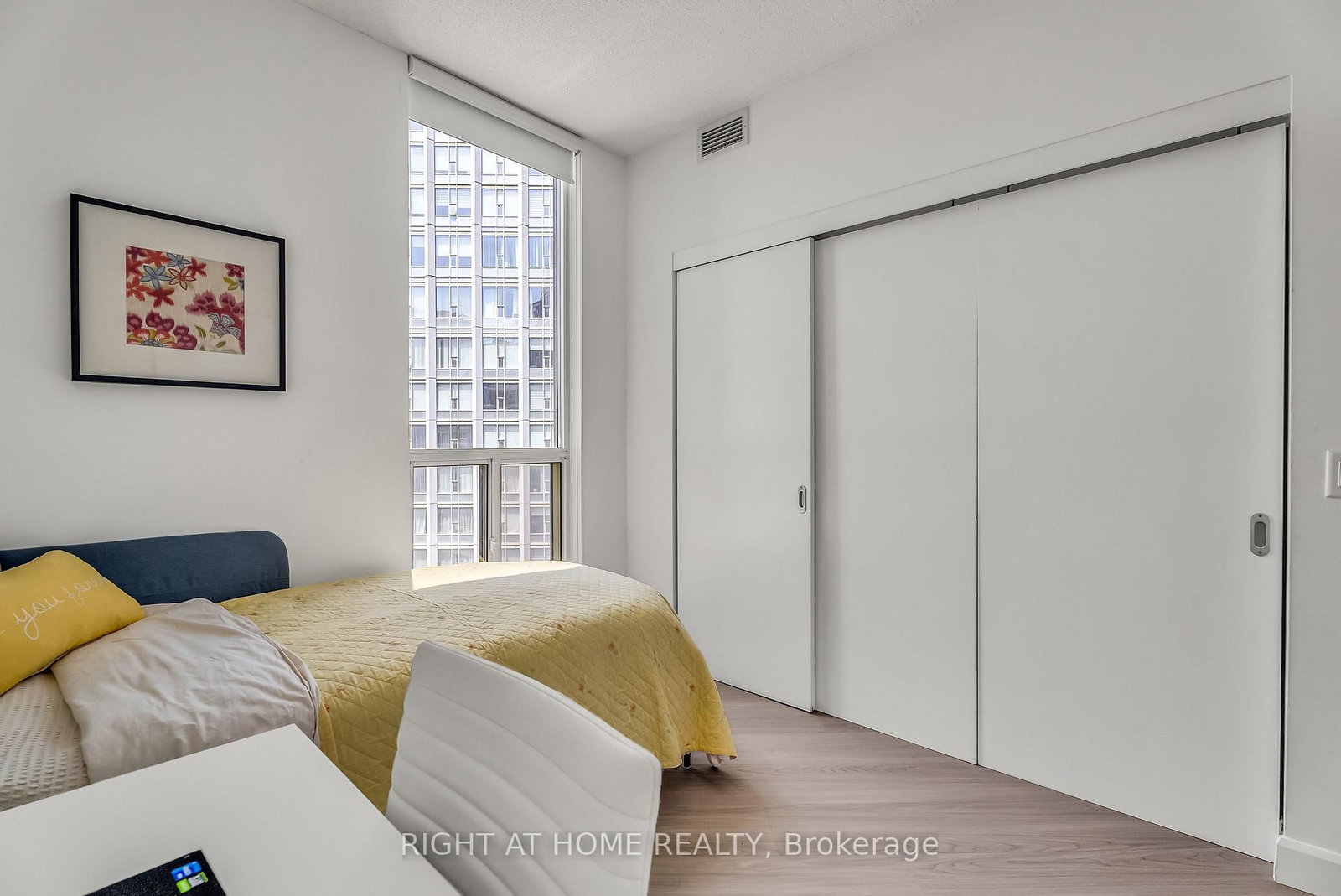 Condo for sale at 3202-8 York Street, Toronto, Ontario, M5J 2Y2 - Waterfront Communities C1 - MLS: C12937694