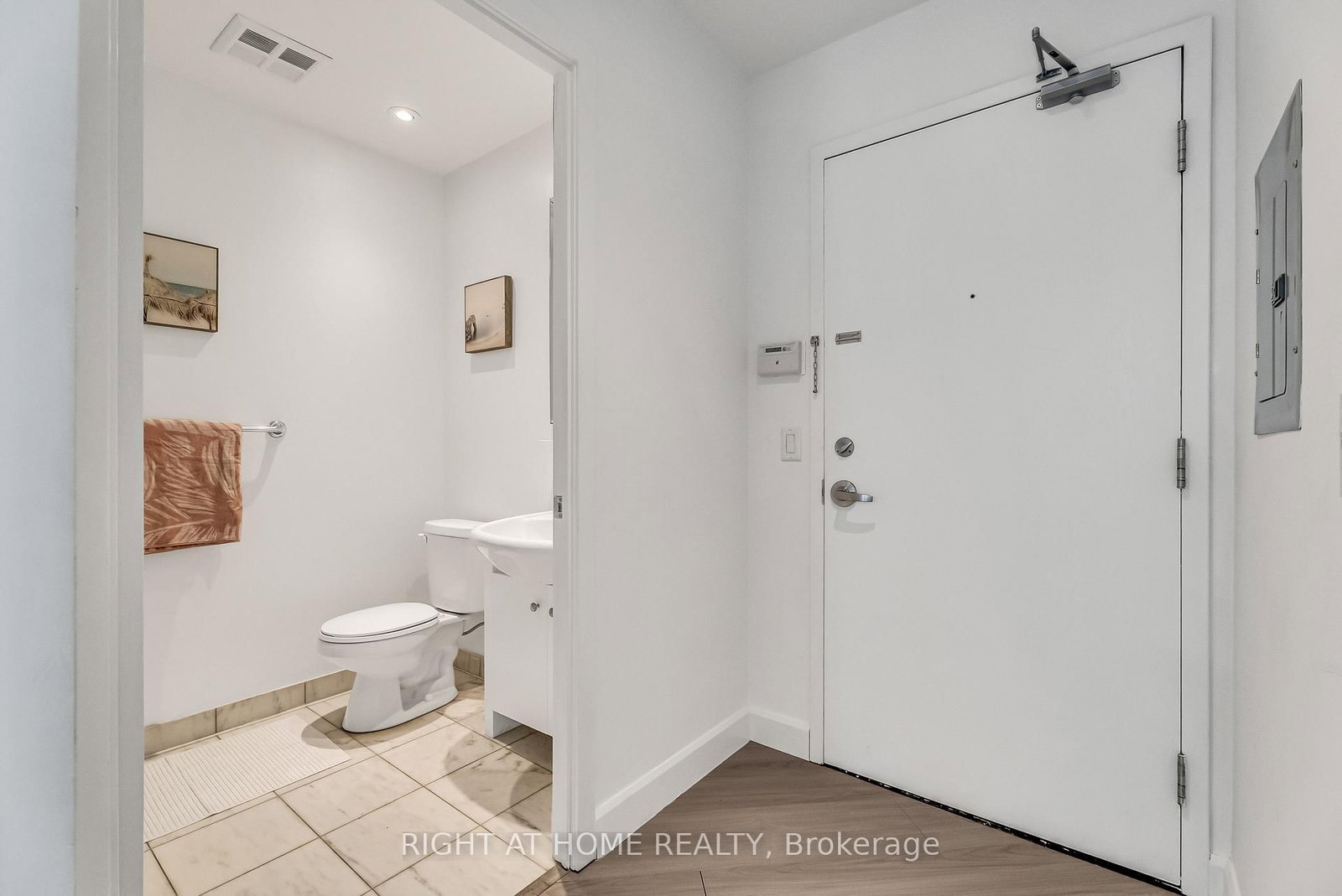 Condo for sale at 3202-8 York Street, Toronto, Ontario, M5J 2Y2 - Waterfront Communities C1 - MLS: C12937694