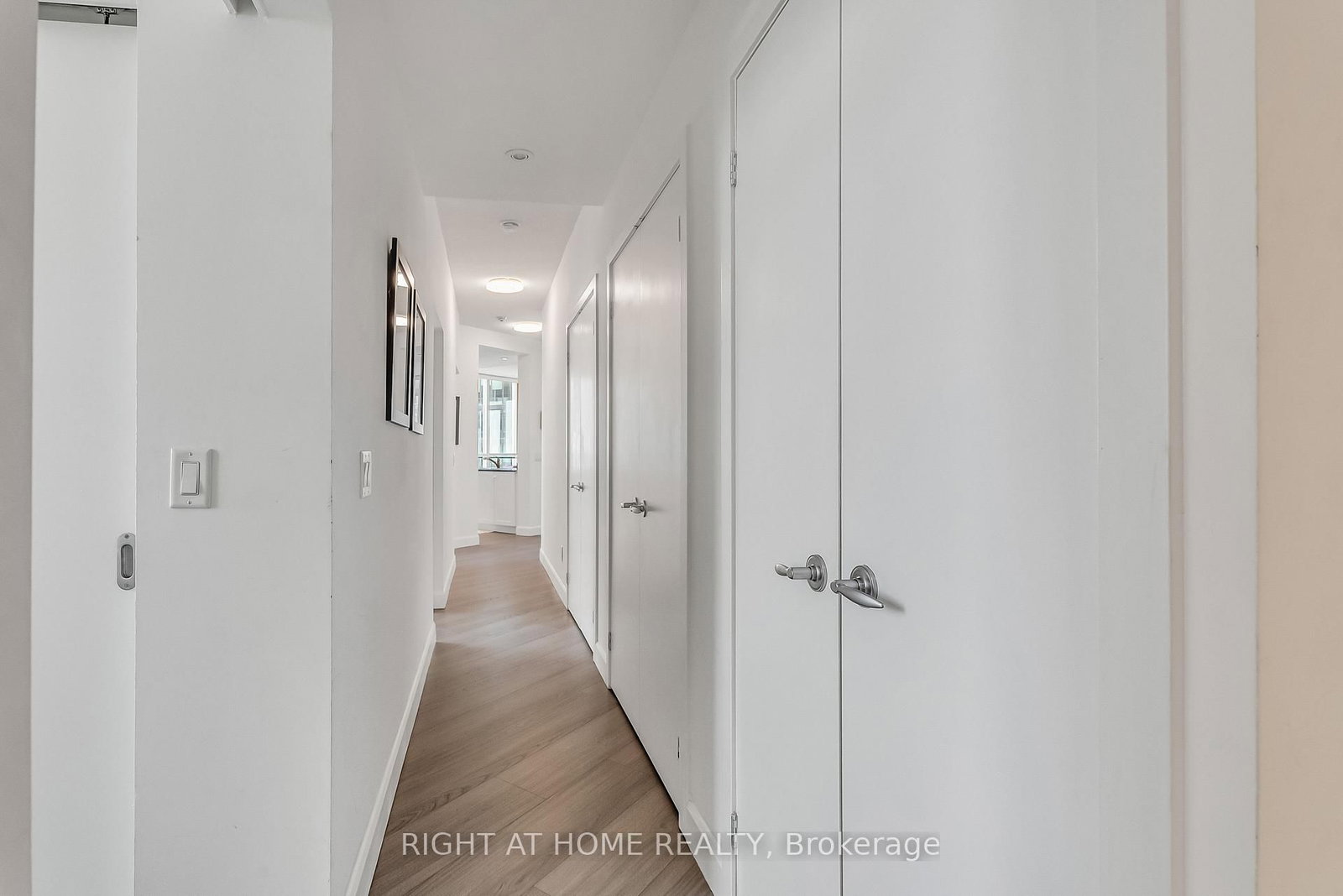 Condo for sale at 3202-8 York Street, Toronto, Ontario, M5J 2Y2 - Waterfront Communities C1 - MLS: C12937694