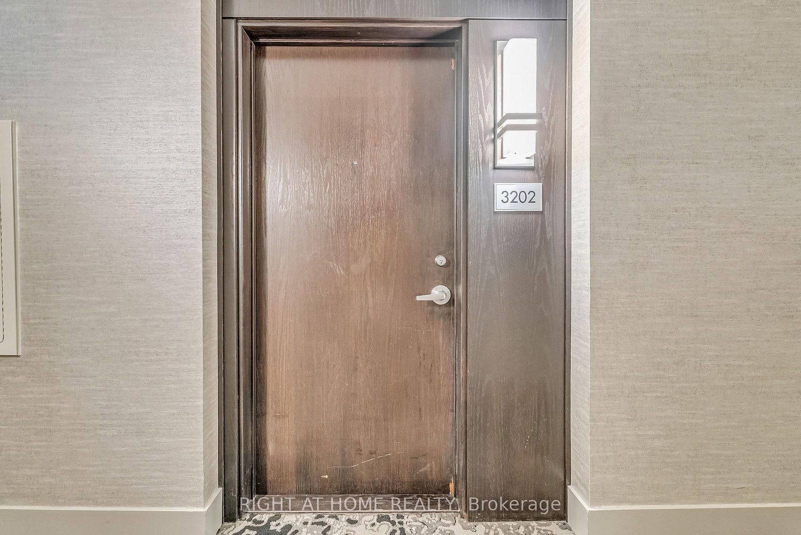 Condo for sale at 3202-8 York Street, Toronto, Ontario, M5J 2Y2 - Waterfront Communities C1 - MLS: C12937694