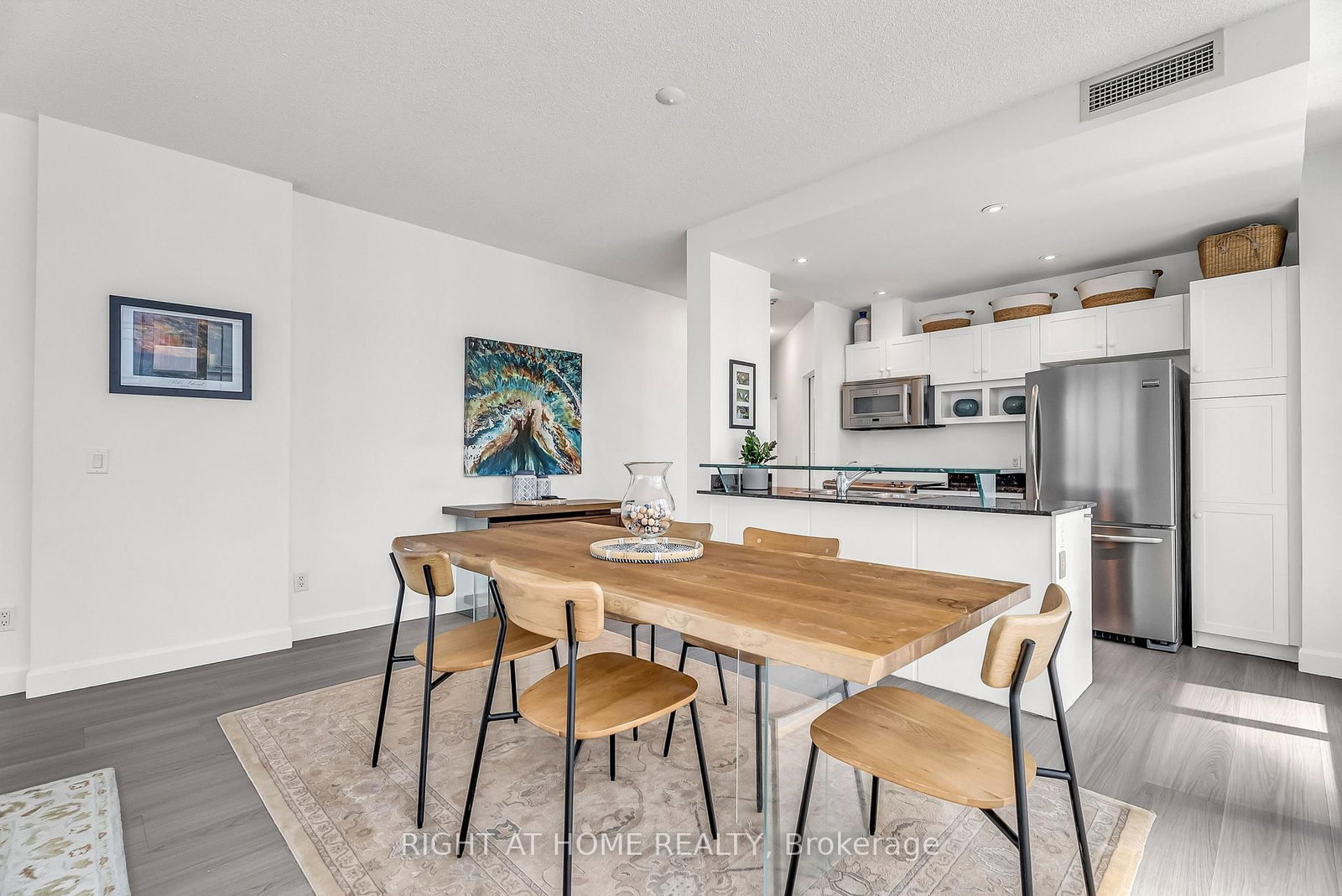 Condo for sale at 3202-8 York Street, Toronto, Ontario, M5J 2Y2 - Waterfront Communities C1 - MLS: C12937694