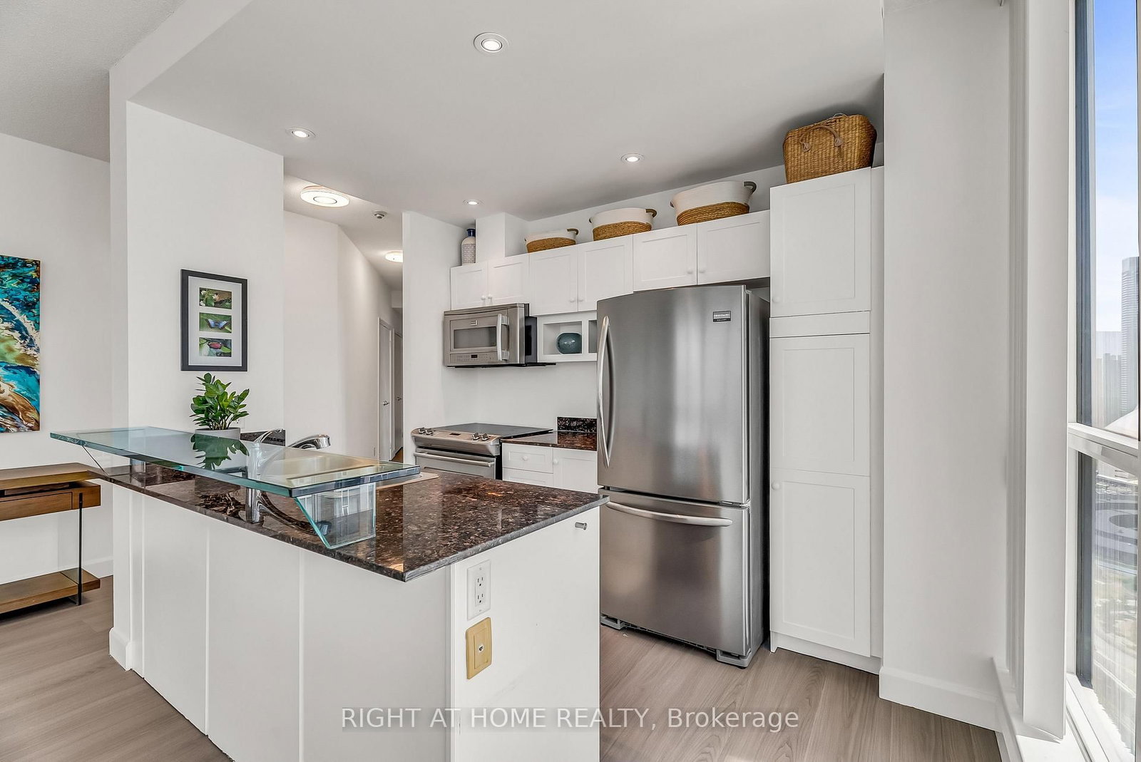 Condo for sale at 3202-8 York Street, Toronto, Ontario, M5J 2Y2 - Waterfront Communities C1 - MLS: C12937694