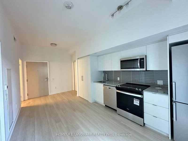 home for lease on 510-500 Wilson Avenue