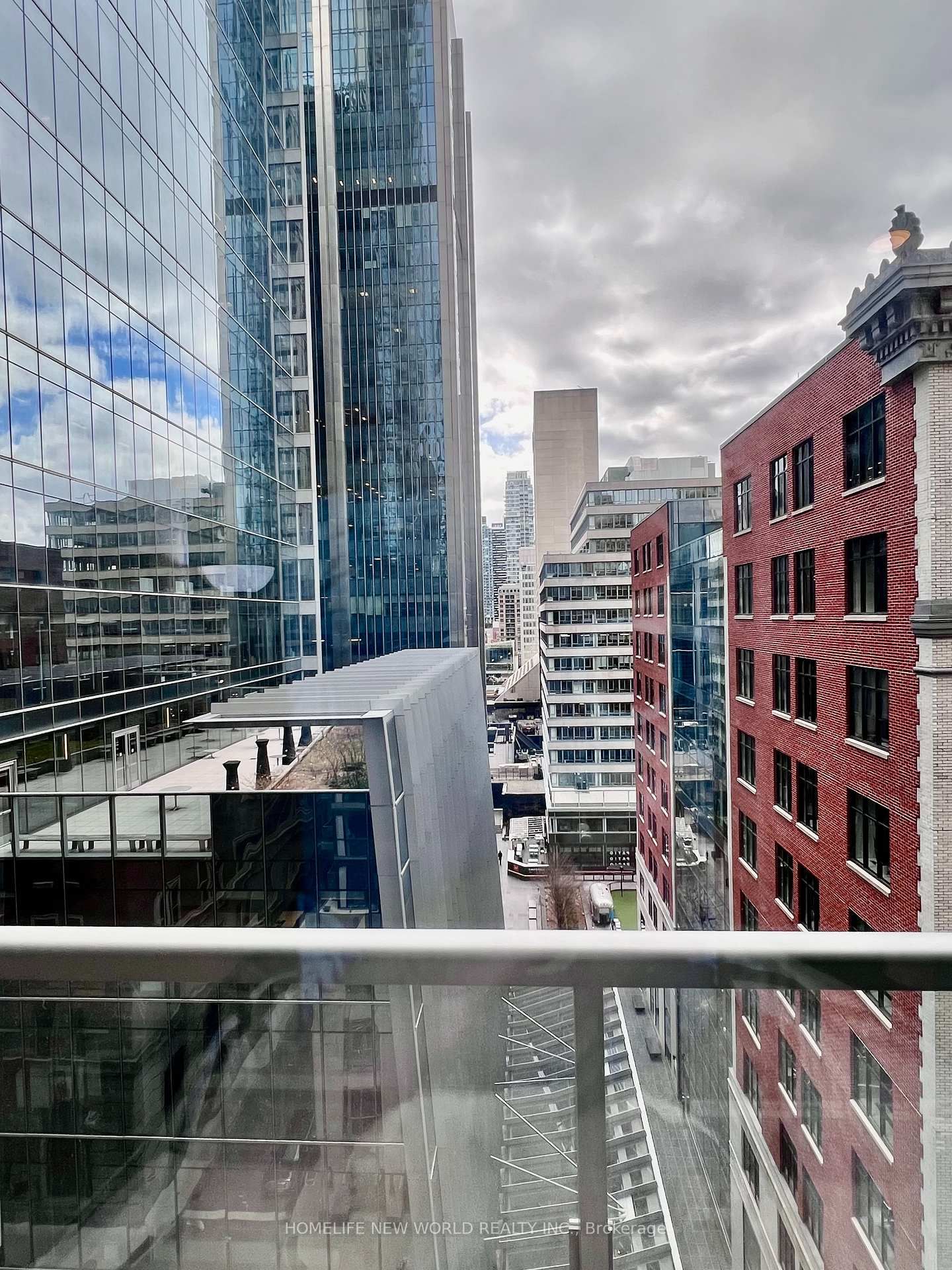 Condo for sale at 1012-70 Temperance Street, Toronto, Ontario, M5H 0B1 - Bay Street Corridor - MLS: C12938016