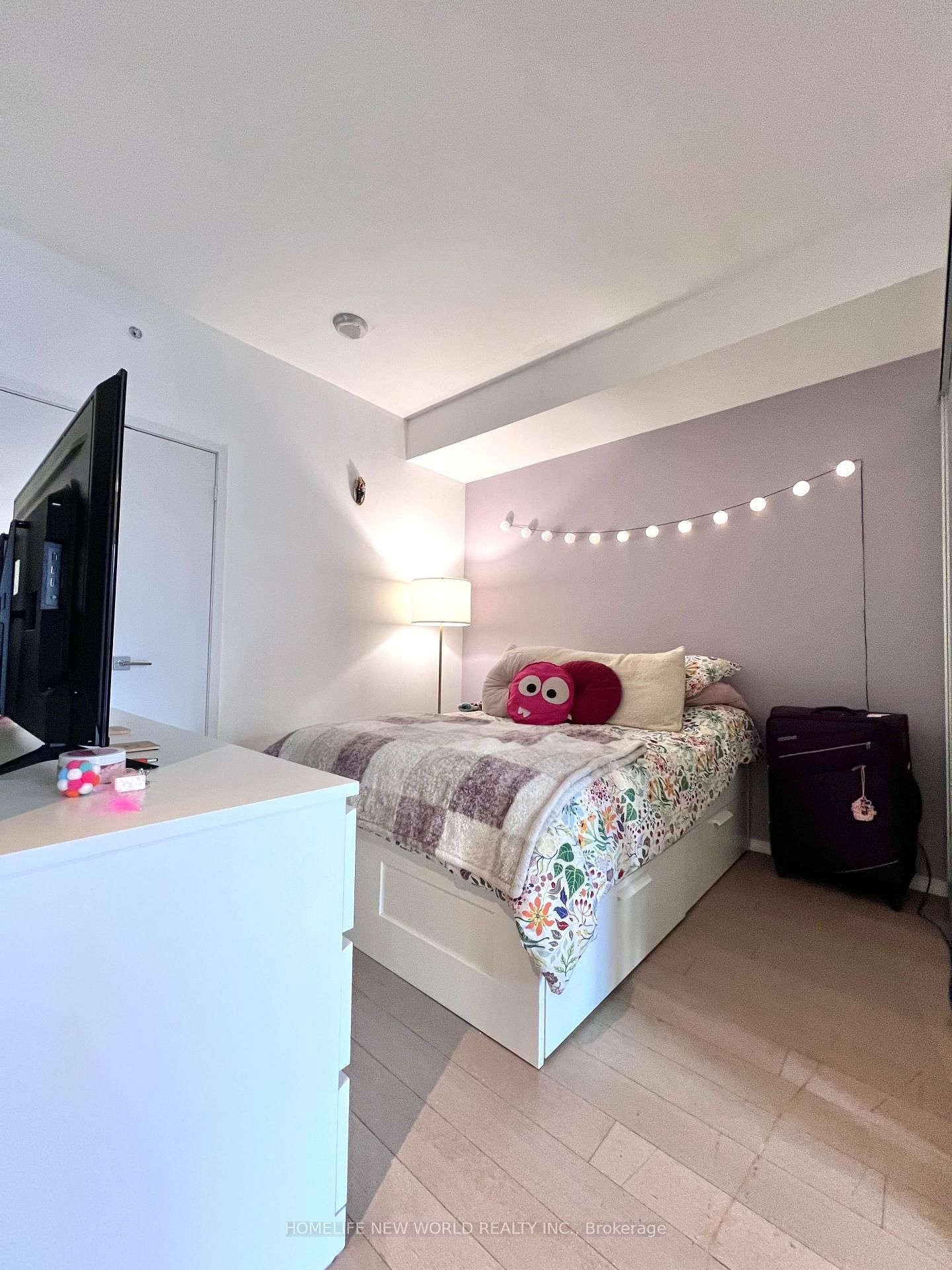 Condo for sale at 1012-70 Temperance Street, Toronto, Ontario, M5H 0B1 - Bay Street Corridor - MLS: C12938016