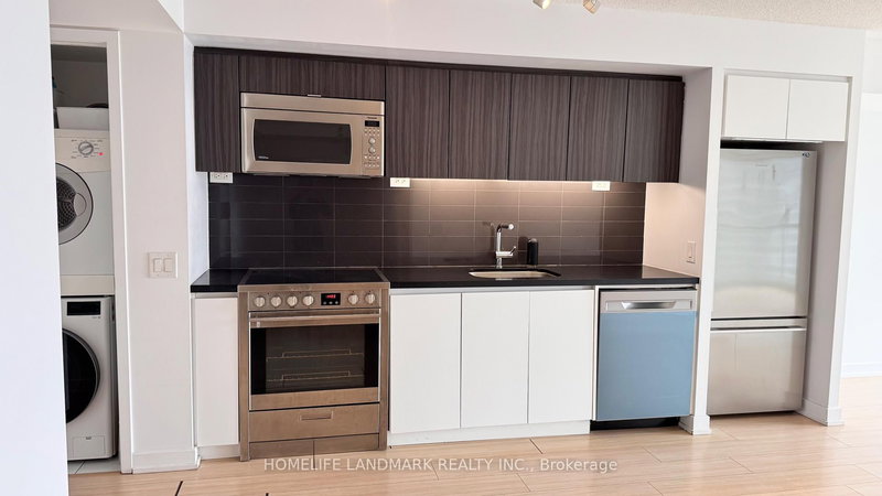 home for lease on 2303-85 Queens Wharf Road