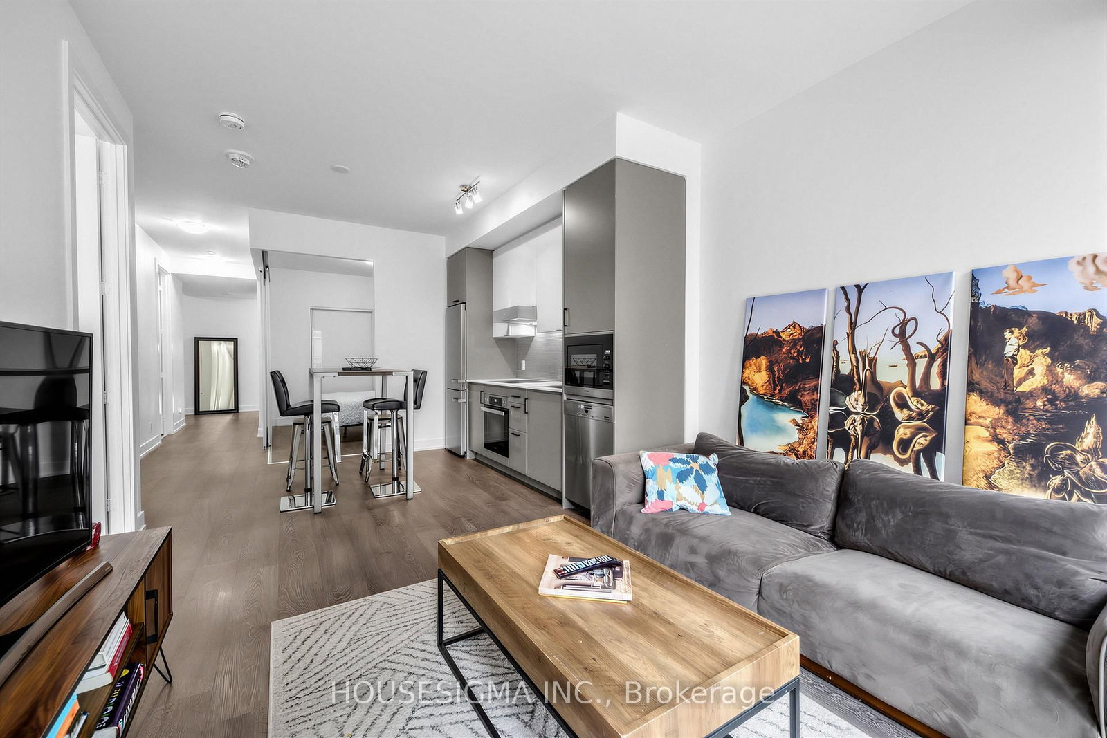 11 Lillian Street, Unit 310 - Photo 32