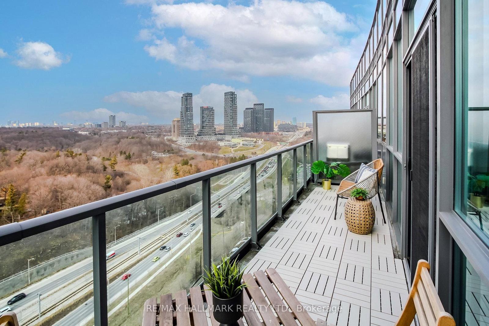 Condo for sale at PH2-35 Brian Peck Crescent, Toronto, Ontario, M4G 0A5 - Thorncliffe Park - MLS: C12938394