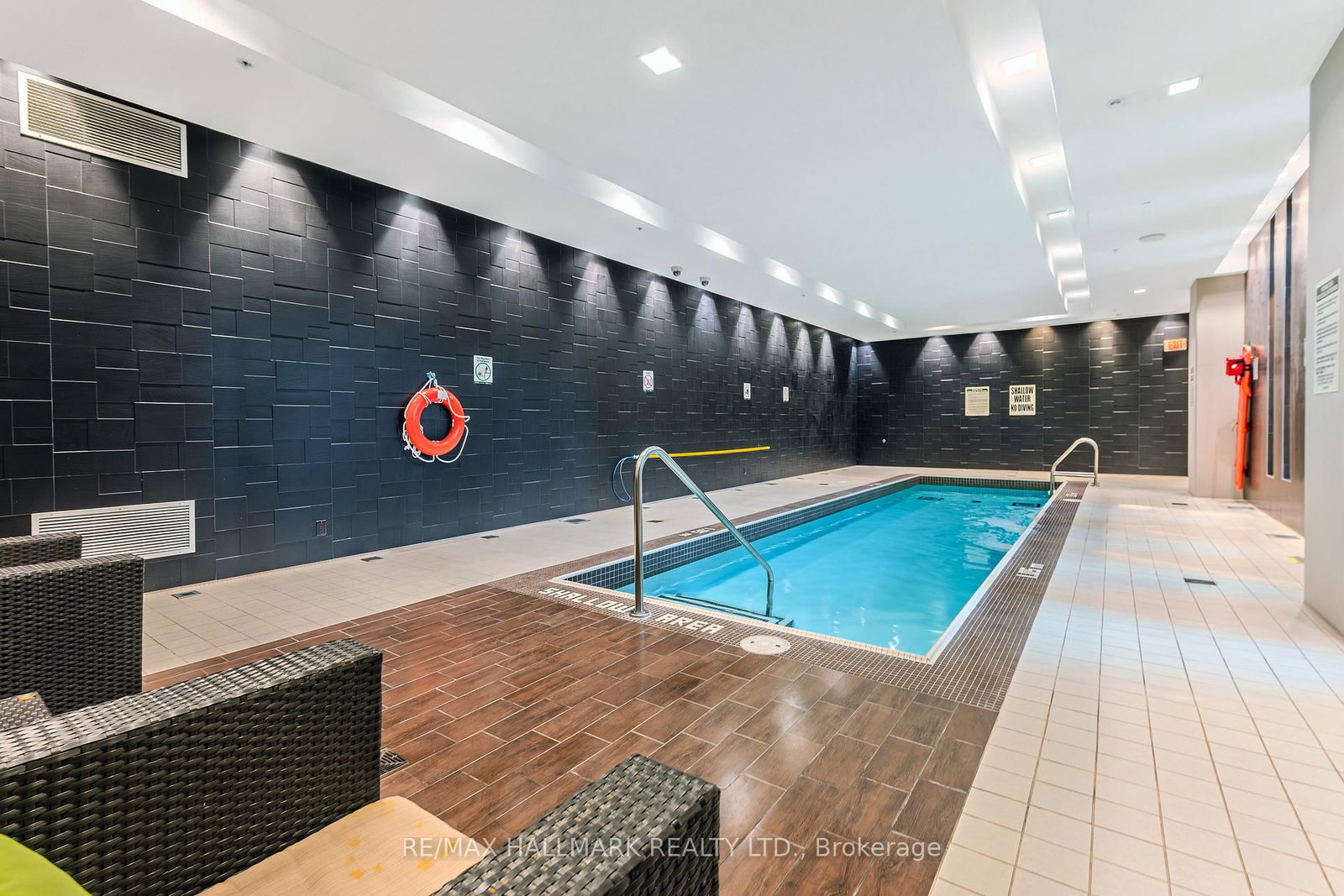 Condo for sale at PH2-35 Brian Peck Crescent, Toronto, Ontario, M4G 0A5 - Thorncliffe Park - MLS: C12938394