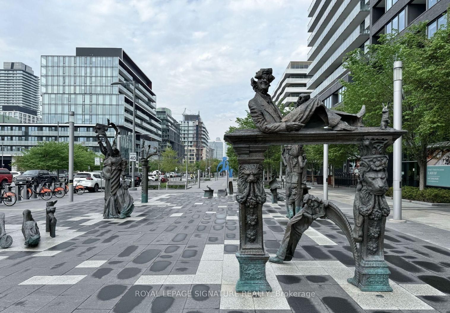 Condo for lease at 806-21 Lawren Harris Square, Toronto, Ontario, M5A 0T4 - Waterfront Communities C8 - MLS: C12938574