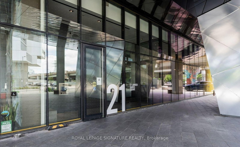 806 - 21 Lawren Harris Sq, Toronto, M5A 0T4 | Image 2