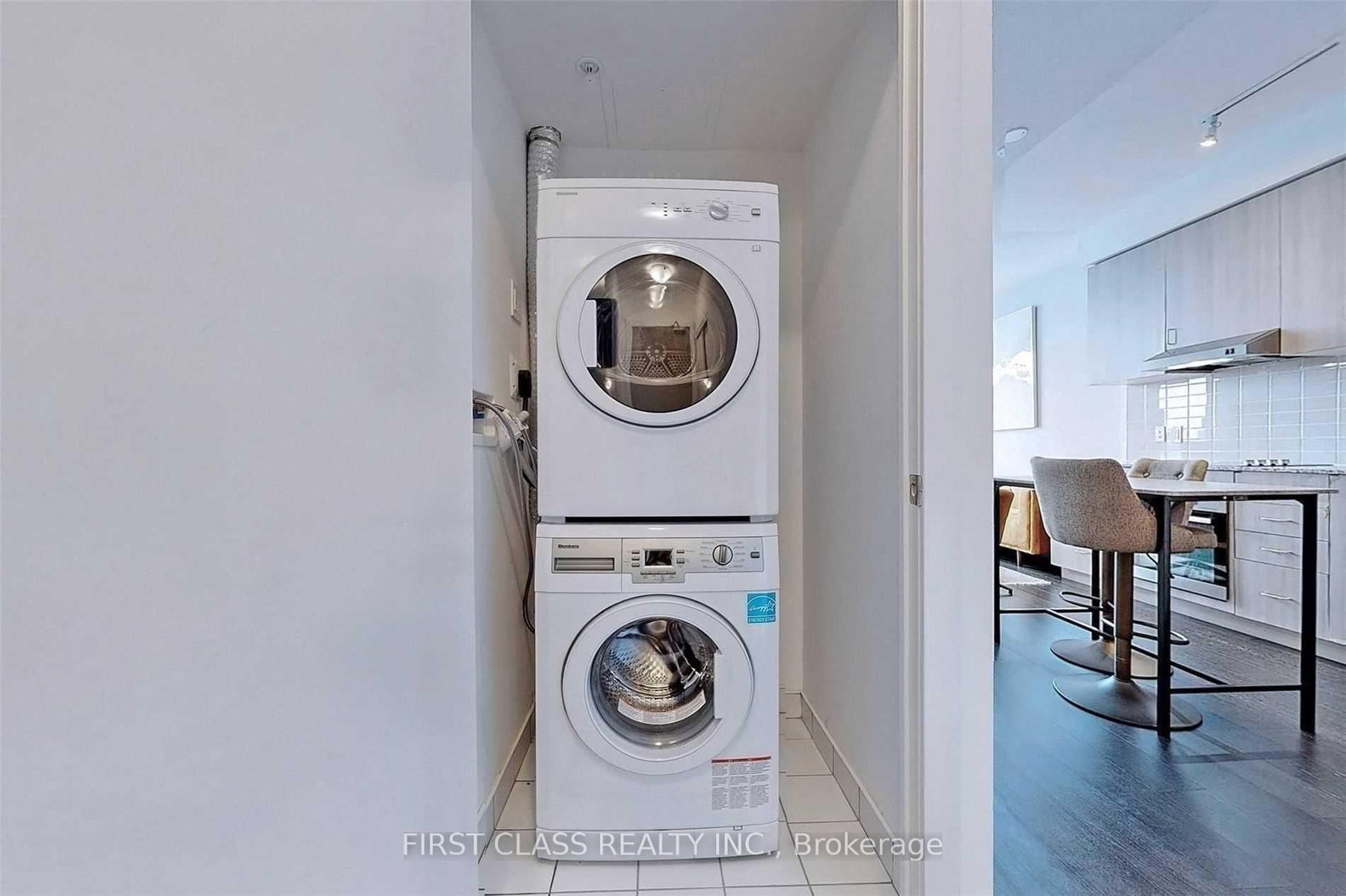 Condo for lease at 214-7 Kenaston Garden, Toronto, Ontario, M2K 1G7 - Bayview Village - MLS: C12938606