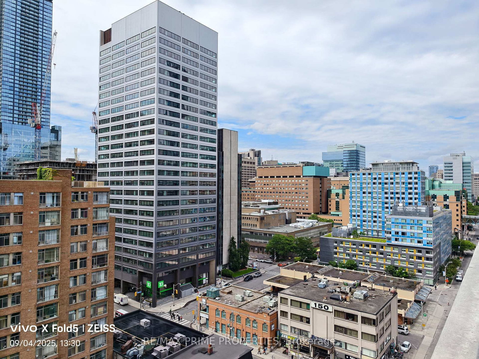 Condo for sale at 1823-111 Elizabeth Street, Toronto, Ontario, M5G 1P7 - Bay Street Corridor - MLS: C12938778
