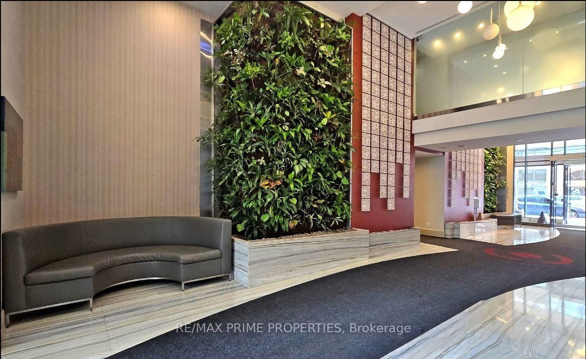 Condo for sale at 1823-111 Elizabeth Street, Toronto, Ontario, M5G 1P7 - Bay Street Corridor - MLS: C12938778