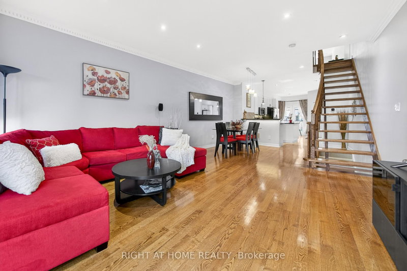 254 David Dunlap Circ, Toronto, M3C 4C1 | Image 3