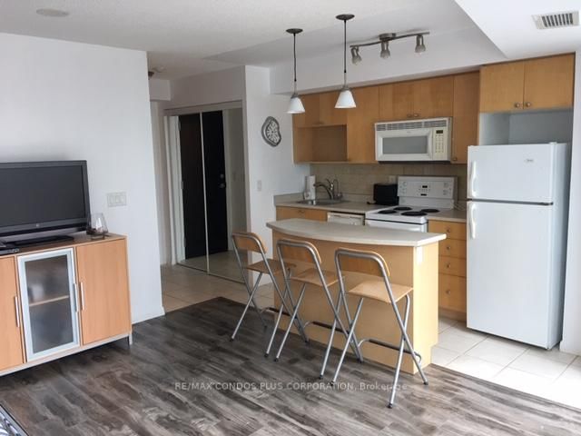 18 Yonge Street, Unit 1012 - Photo 10