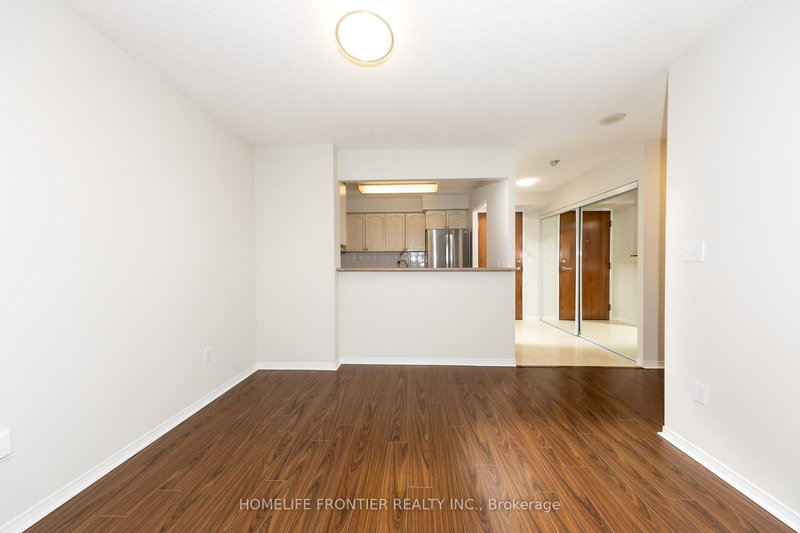 home for lease on 1008-29 Pemberton Avenue