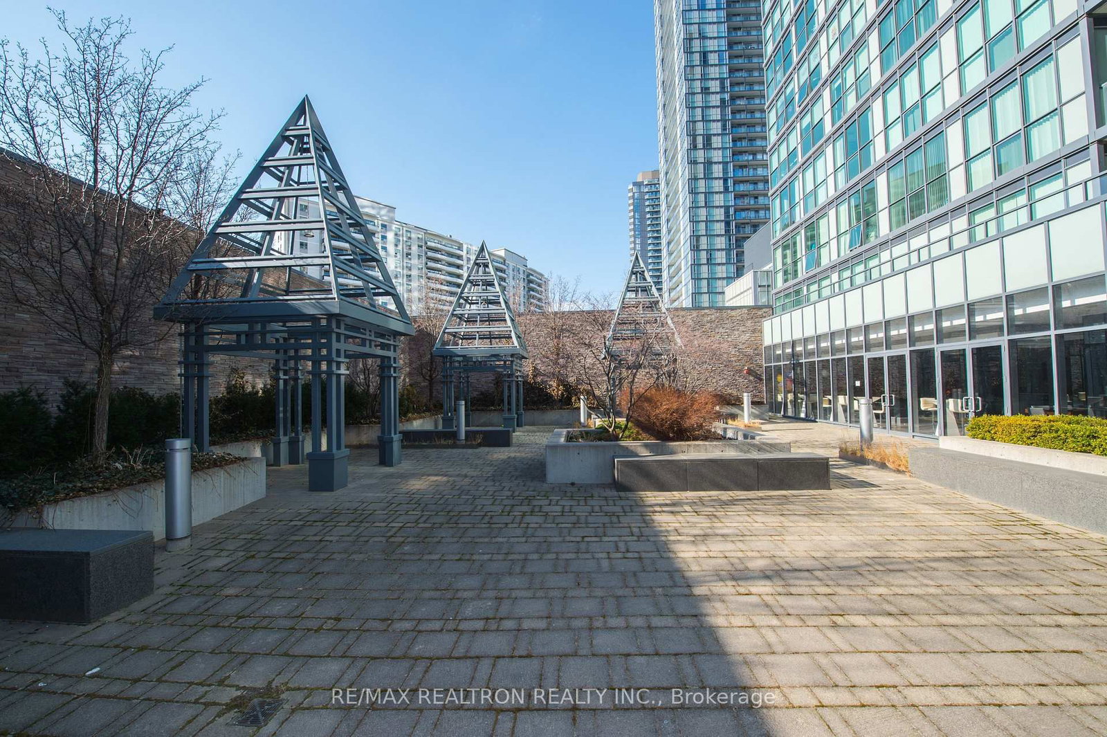 Listing Image 43