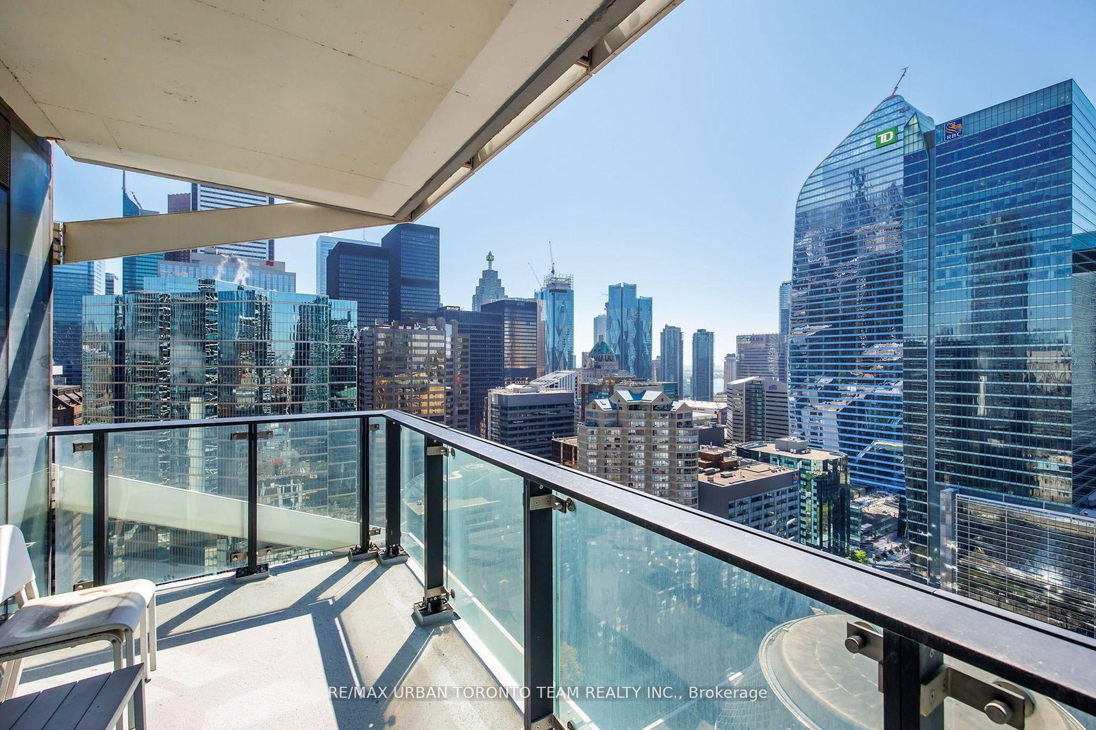 Condo for sale at 2804-224 King Street, Toronto, Ontario, M5H 0A6 - Waterfront Communities C1 - MLS: C12939514