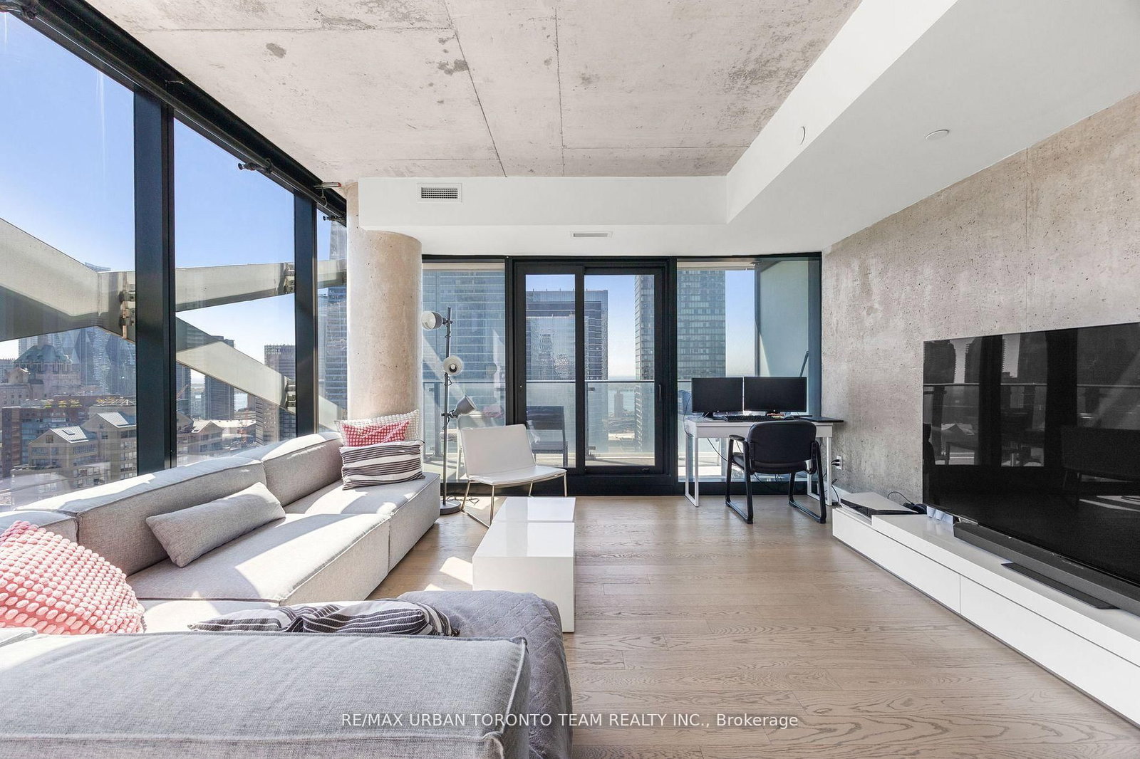 Condo for sale at 2804-224 King Street, Toronto, Ontario, M5H 0A6 - Waterfront Communities C1 - MLS: C12939514