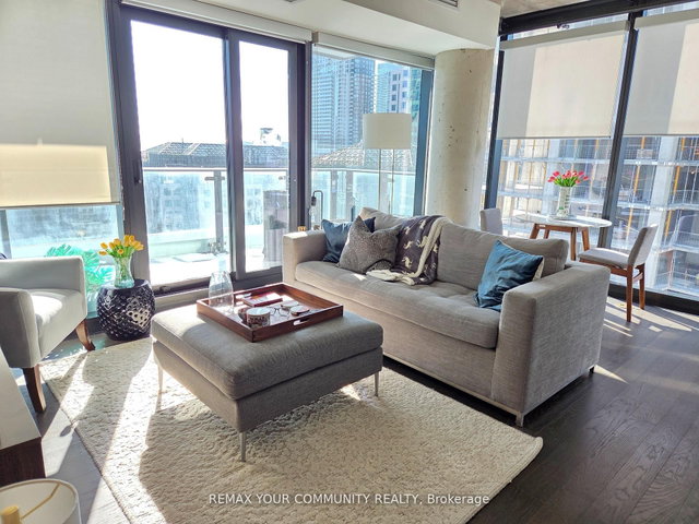 2107 - 224 King Street W
