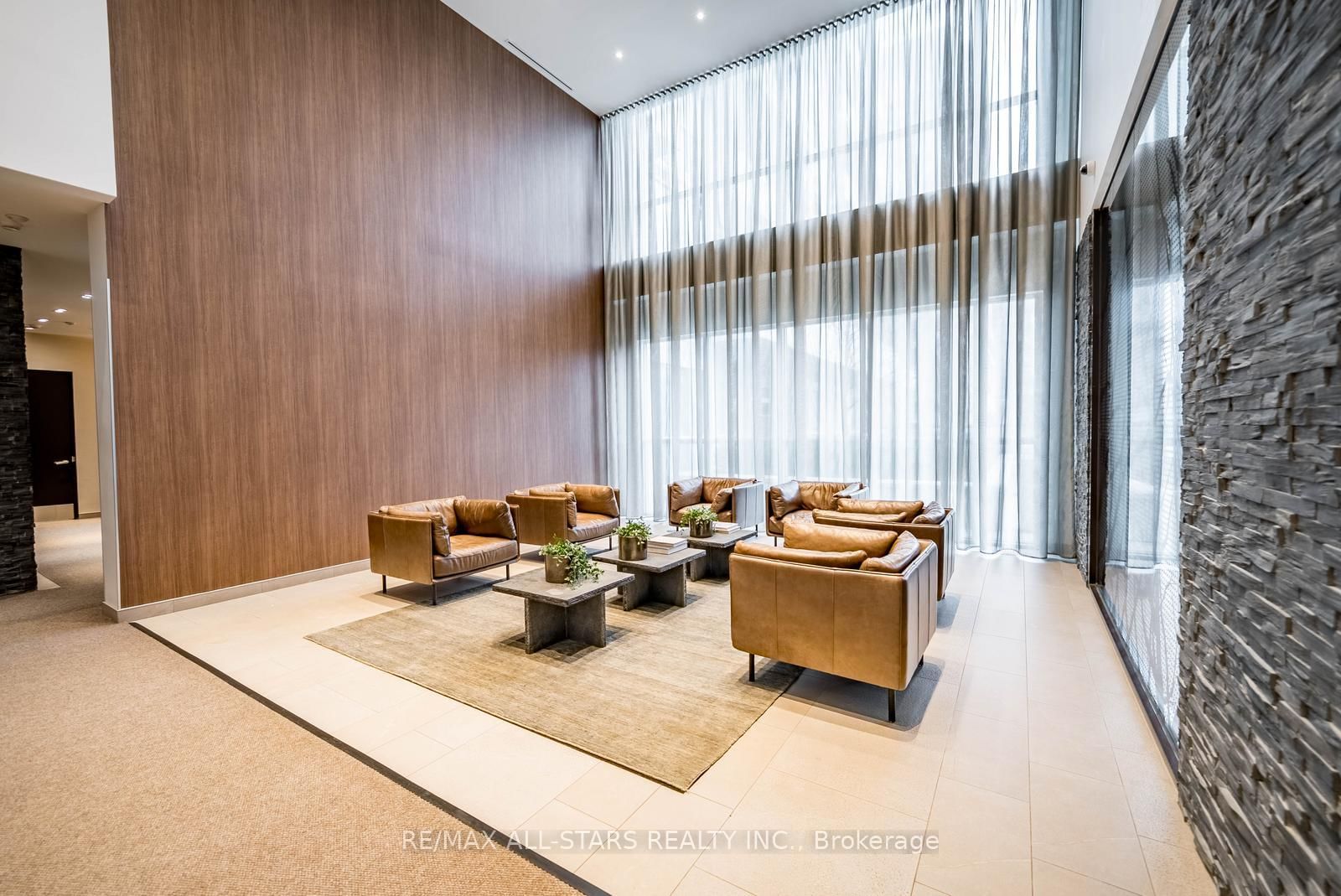 10 Deerlick Court, Unit 605 - Photo 18