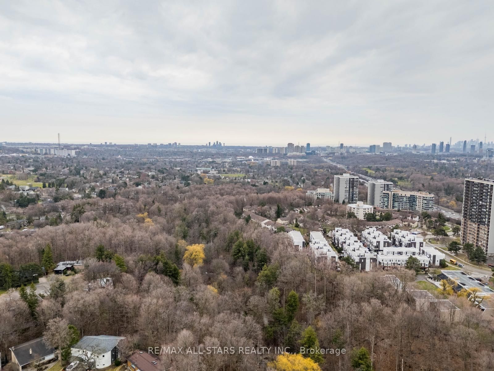 10 Deerlick Court, Unit 605 - Photo 22