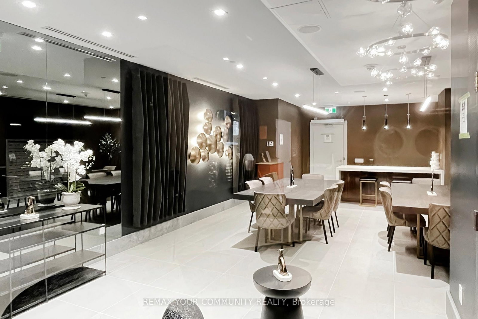 Condo for sale at 4727-28 Widmer Street, Toronto, Ontario, M5V 0T2 - Waterfront Communities C1 - MLS: C12939838