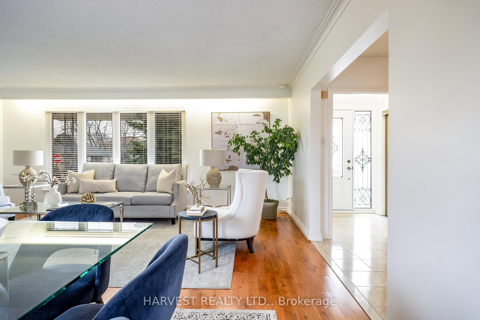 Detached House for sale at 92 Acton Avenue, Toronto, Ontario, M3H 4H3 - Bathurst Manor - MLS: C12940020