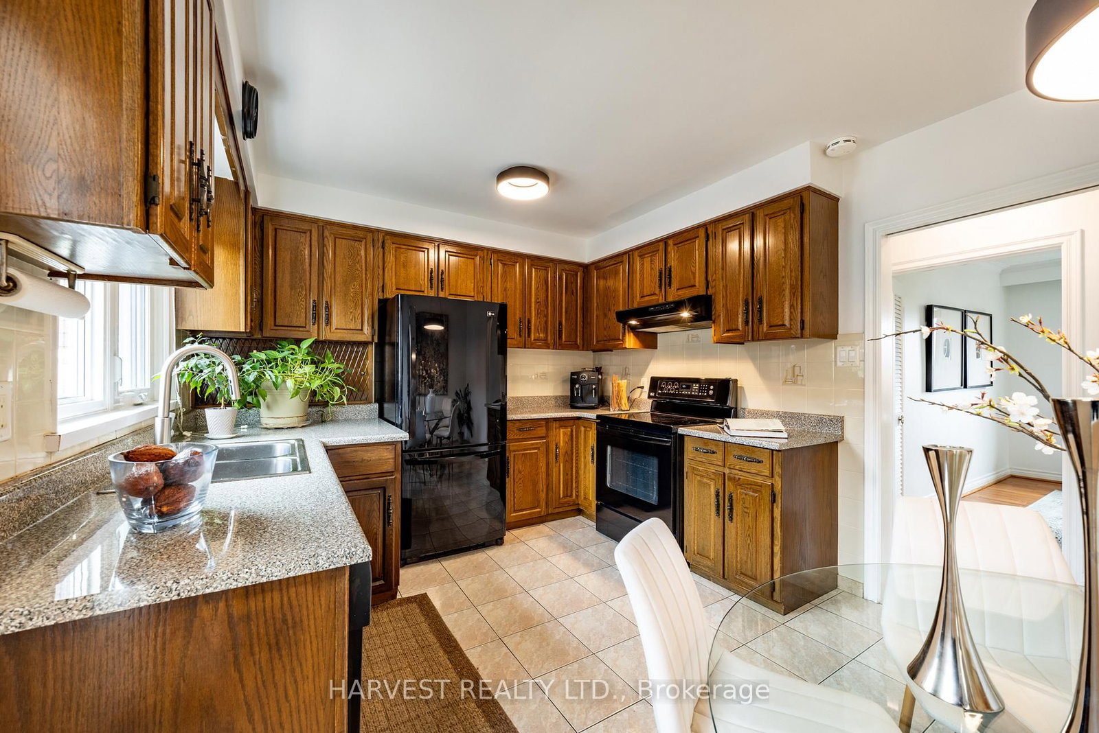 Detached House for sale at 92 Acton Avenue, Toronto, Ontario, M3H 4H3 - Bathurst Manor - MLS: C12940020