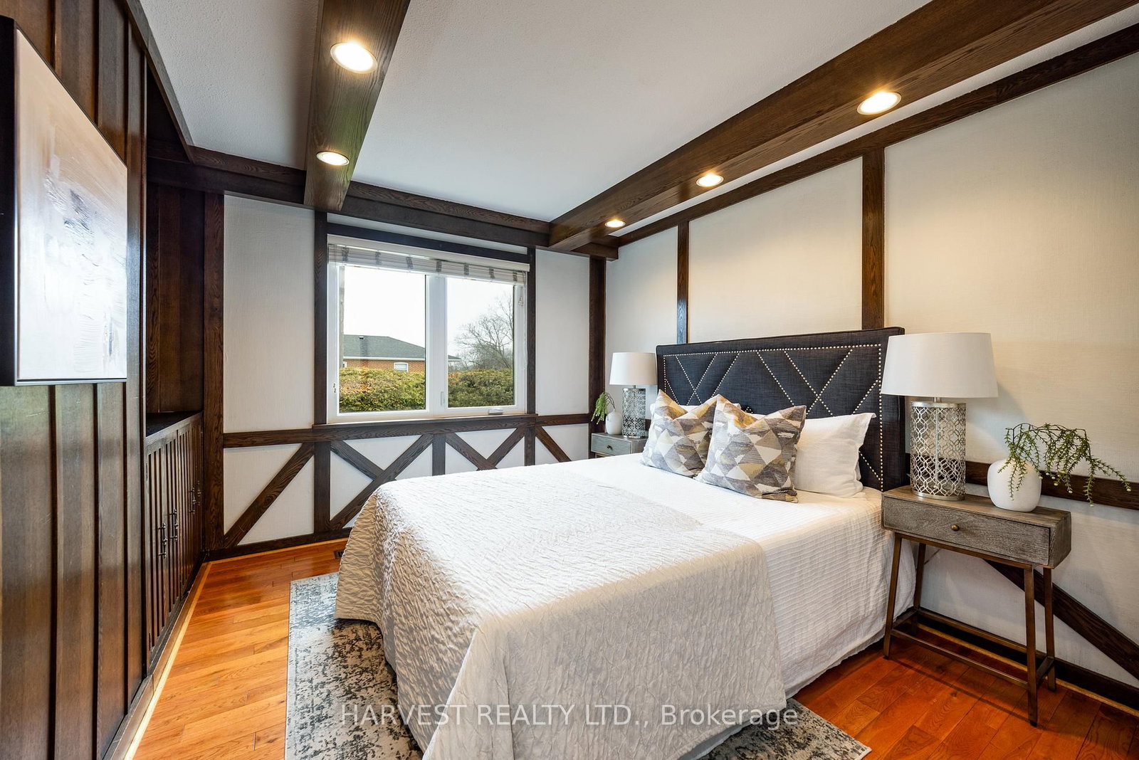 Detached House for sale at 92 Acton Avenue, Toronto, Ontario, M3H 4H3 - Bathurst Manor - MLS: C12940020