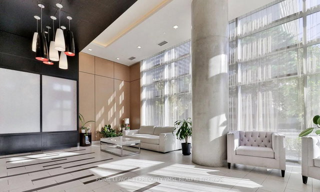 411 - 58 Orchard View Boulevard