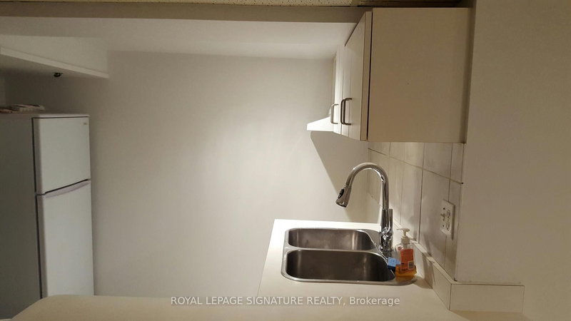 Unit Lower 1 - 27 Hillsboro Ave, Toronto, M5R 1S6 | Image 2