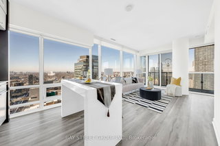 4204 - 15 Grenville Street