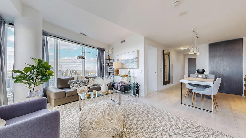 5811 - 197 Yonge St, Toronto, M5B 0C1 | Image 2