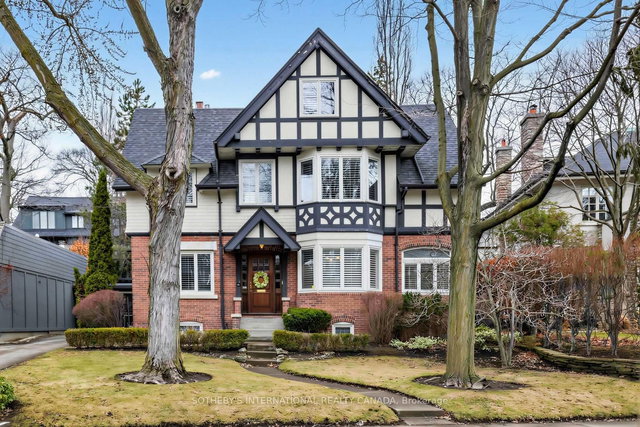 136 Roxborough Drive