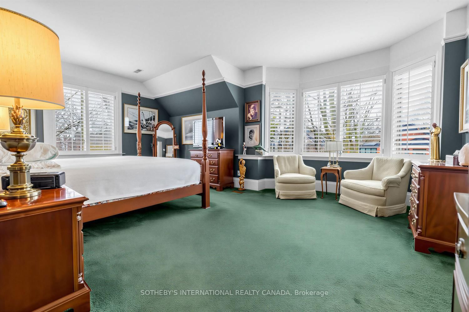 Detached House for sale at 136 Roxborough Drive, Toronto, Ontario, M4W 1X4 - Rosedale-Moore Park - MLS: C12940522