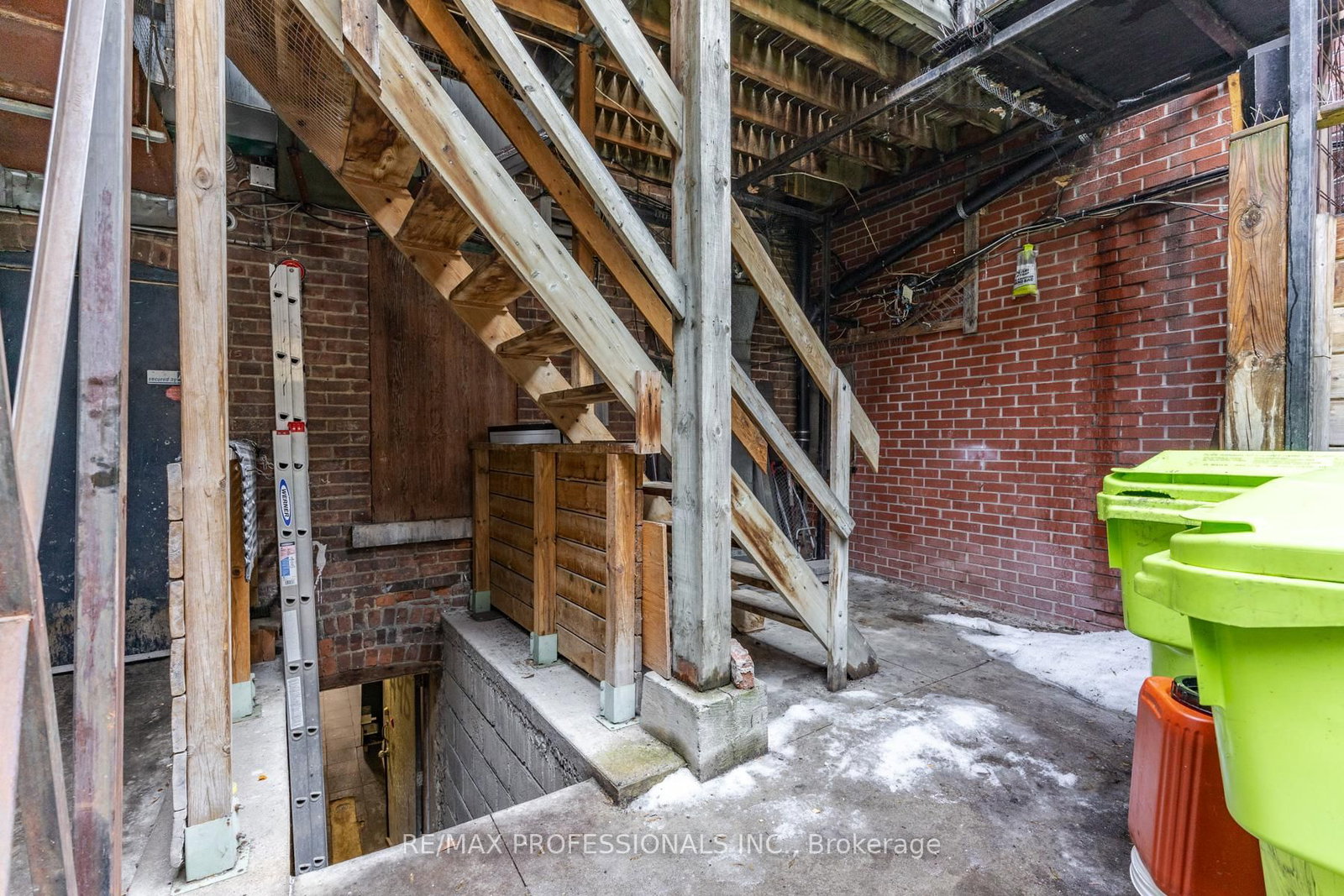 495 Bloor Street W - Photo 30