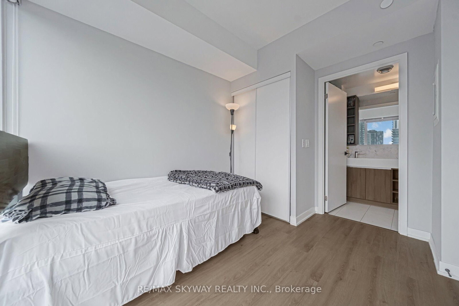 Condo for sale at 2101-319 Jarvis Street, Toronto, Ontario, M5B 0C8 - Moss Park - MLS: C12940956