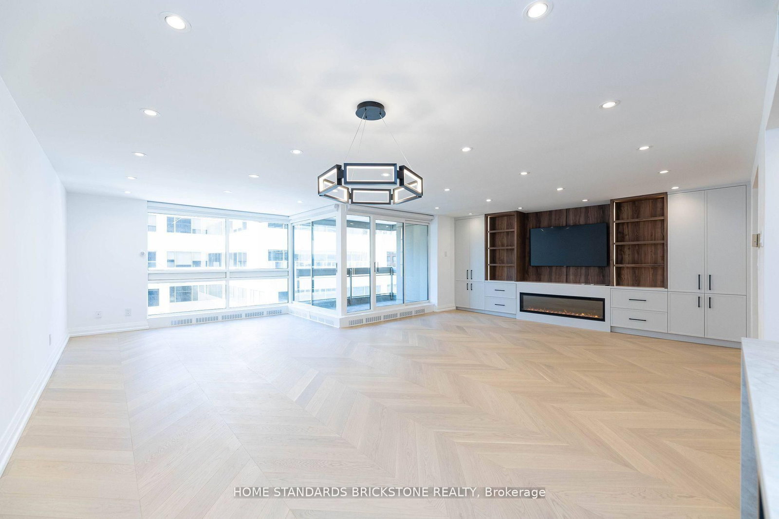 Condo for sale at 805-61 St Clair Avenue, Toronto, Ontario, M4V 2Y8 - Yonge-St. Clair - MLS: C12941054